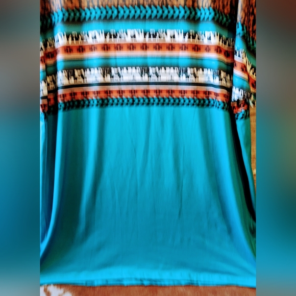 Sunshine and Rodeos Aztec/Turquoise Western Tee - Picture 2 of 14